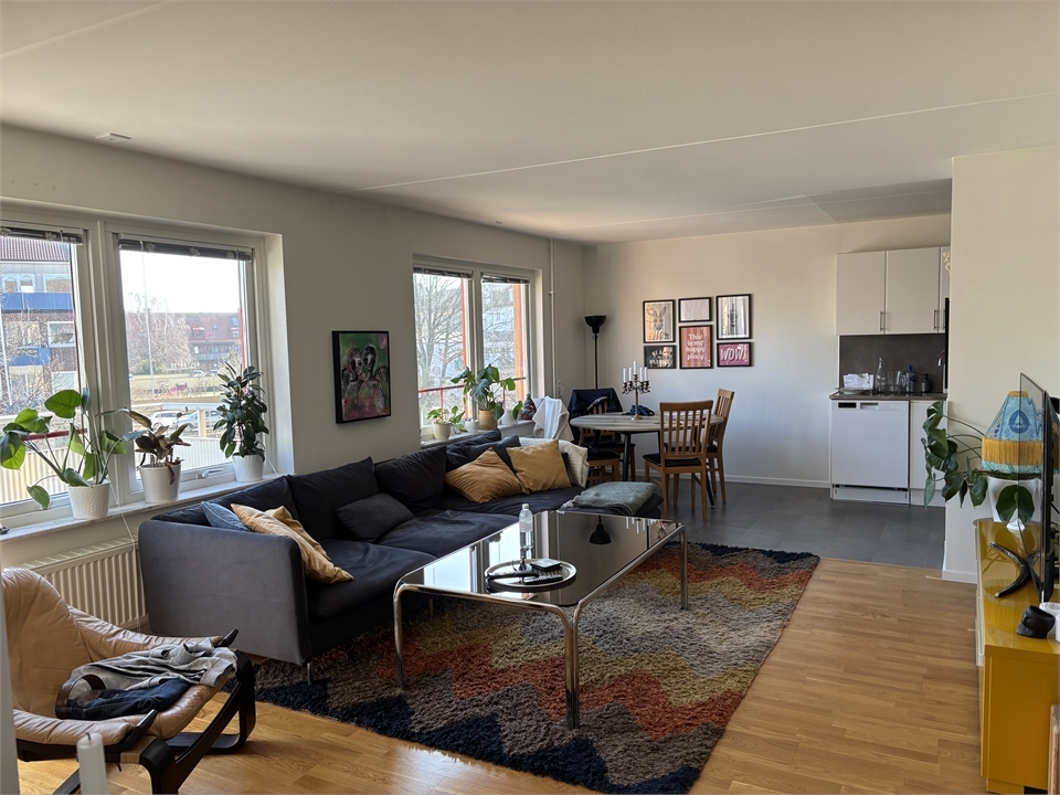 /Global/DisplayMultimediaDescription.ashx?guid=50f59526-37e2-409a-8b67-78661f8ff9b7