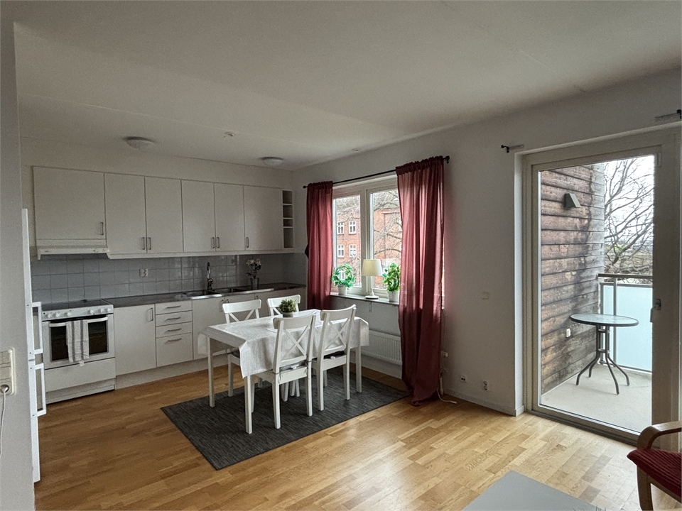 /Global/DisplayMultimediaDescription.ashx?guid=7e373364-c410-49e3-8a64-375b64b76241